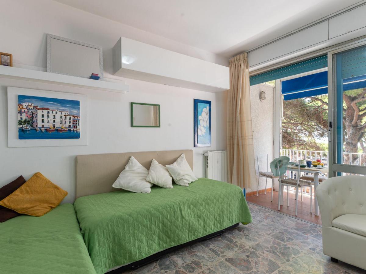 Apartment La Pineta By Interhome Casa Sant'Eugenia Exterior photo