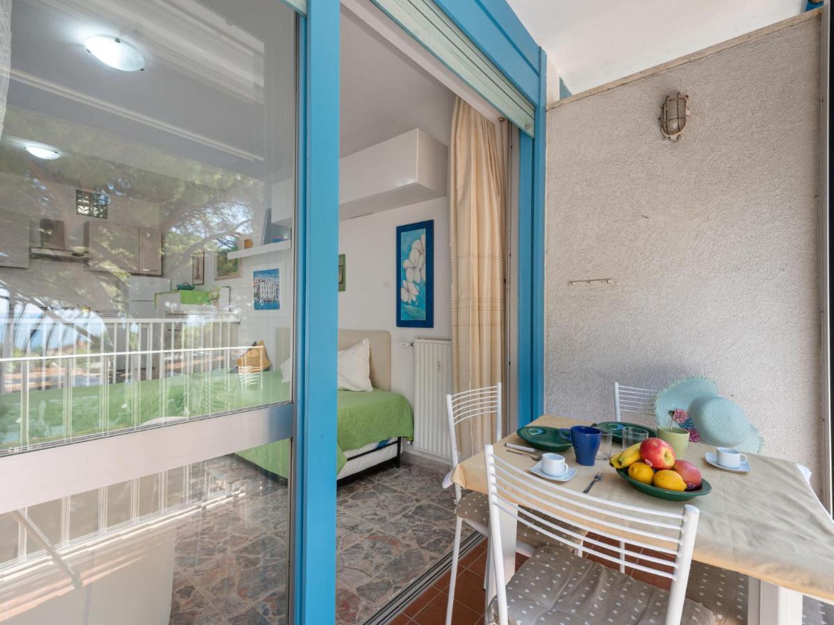 Apartment La Pineta By Interhome Casa Sant'Eugenia Exterior photo